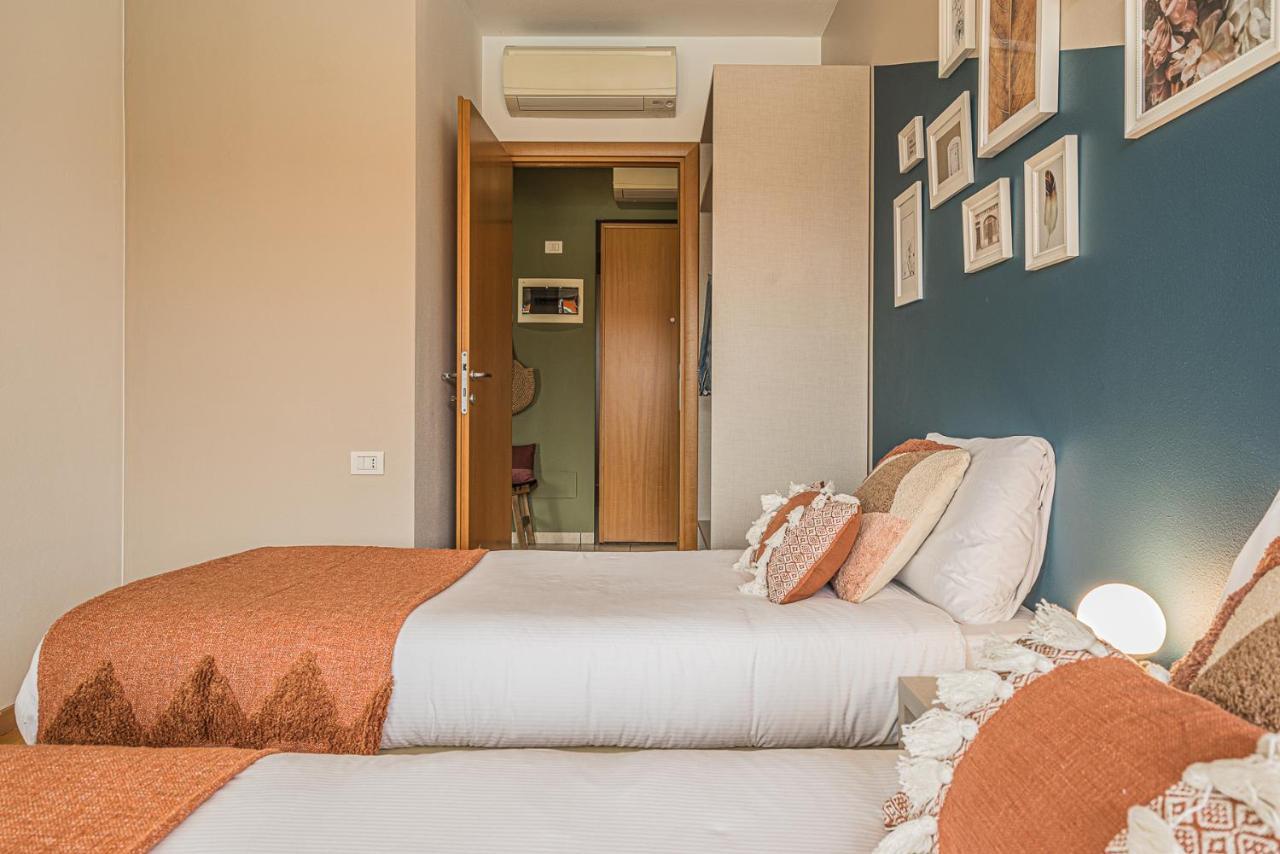 Hygge Family Apartment - One Step Away From The Lake!!! Sirmione Luaran gambar