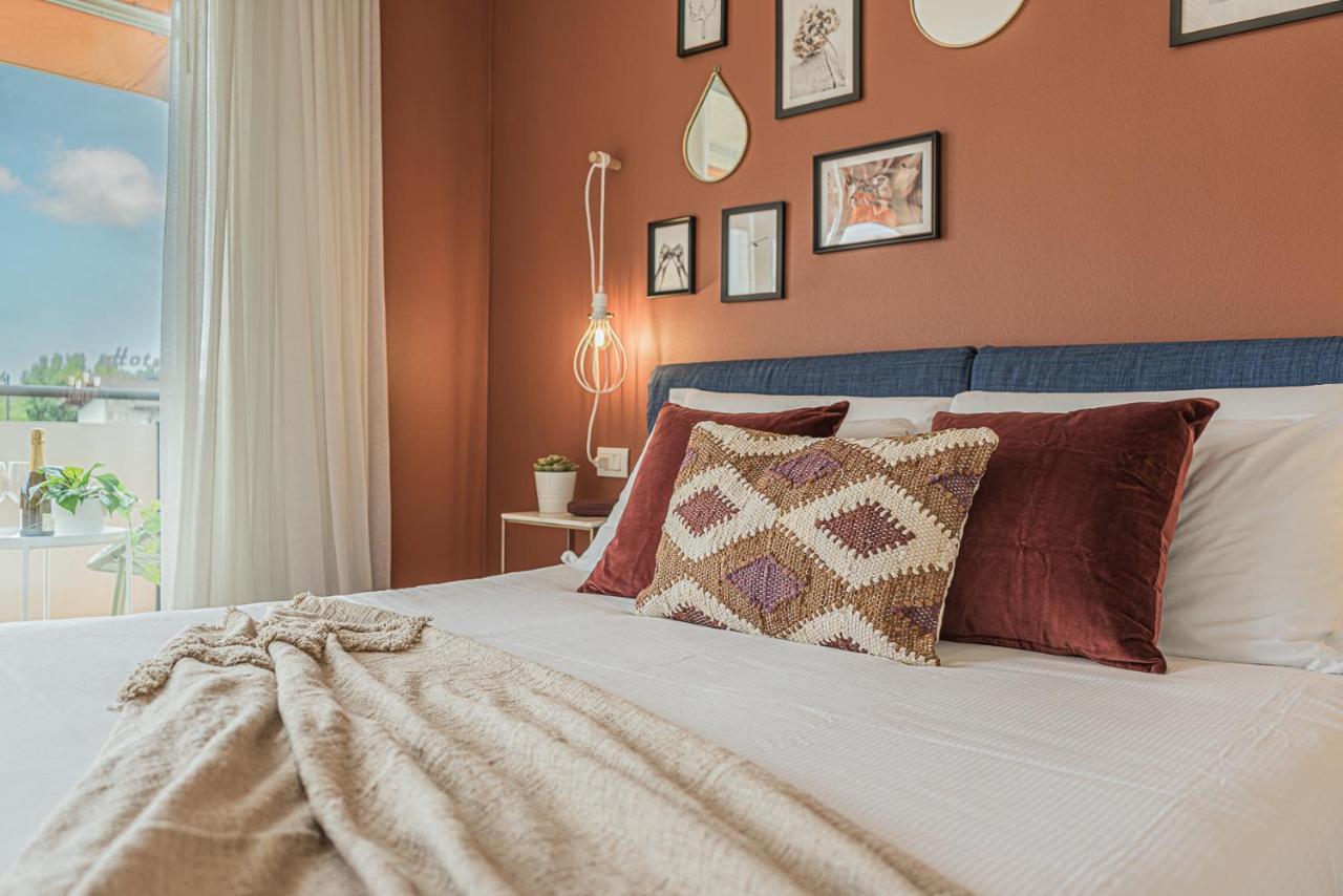 Hygge Family Apartment - One Step Away From The Lake!!! Sirmione Luaran gambar
